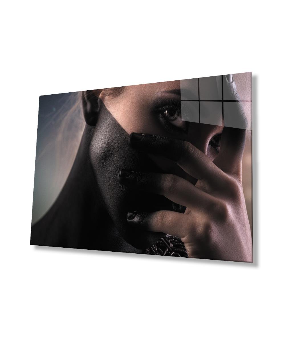 Kadın Gizli Bakış Parmak Arası Cam Tablo  4mm Dayanıklı Temperli Cam, Female Hidden Glance Fingering Glass Wall Art