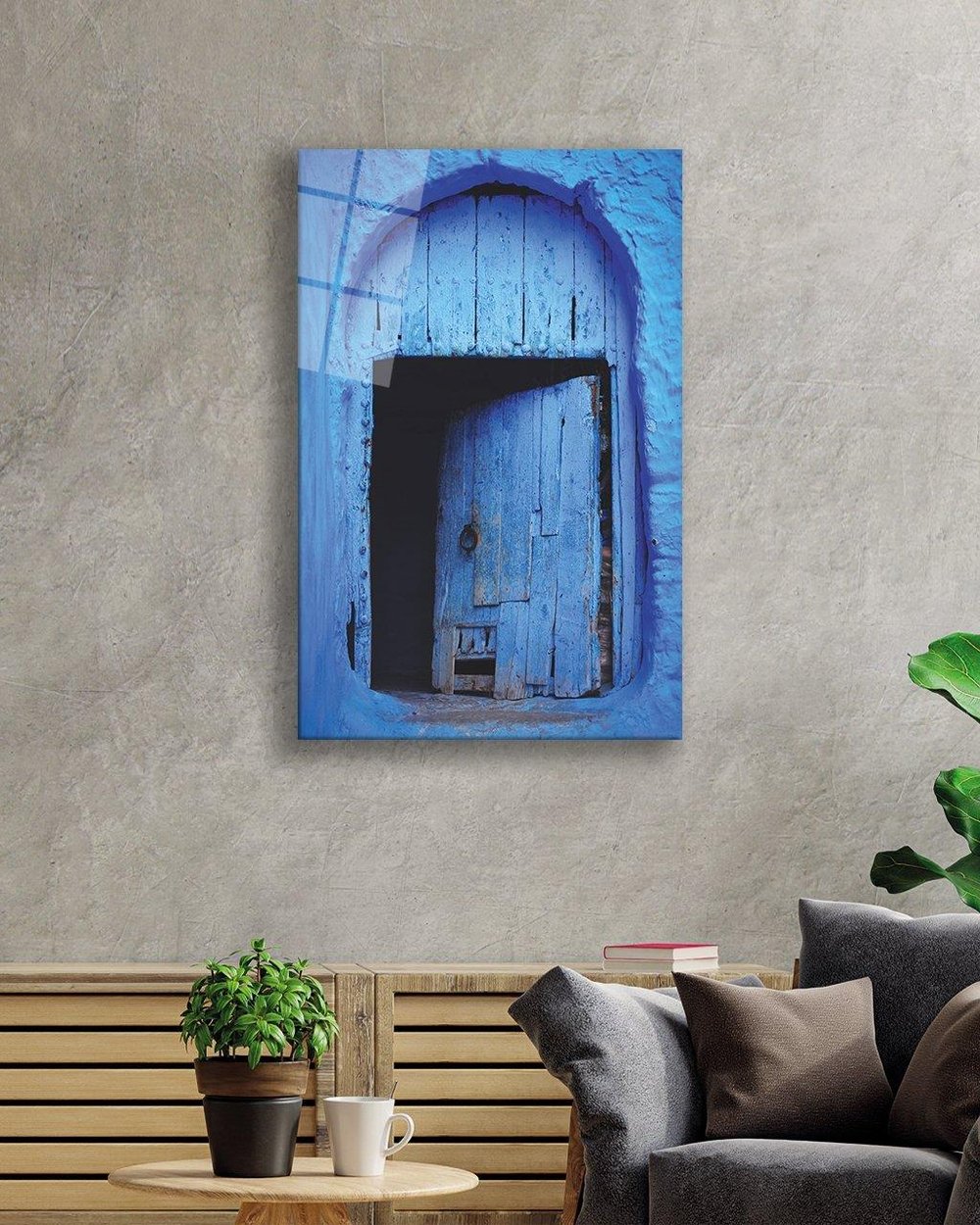 Mavi Renkli  Ahşap Kapı Görselli Dikey Cam Tablo  4mm Dayanıklı Temperli Cam Blue Colored Wooden Door Image Vertical Glass Table 4mm Durable Tempered Glass