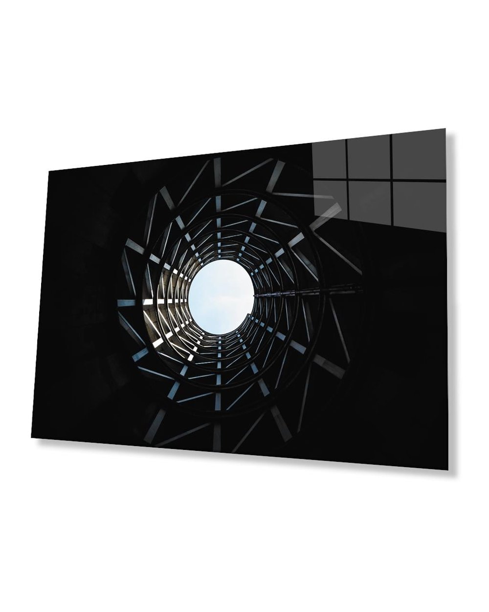 Siyah Beyaz  Aşağıdan Yukarı Doğru Geometrik Tablo 4mm Dayanıklı Temperli Cam  Black and White Geometric Glass Painting