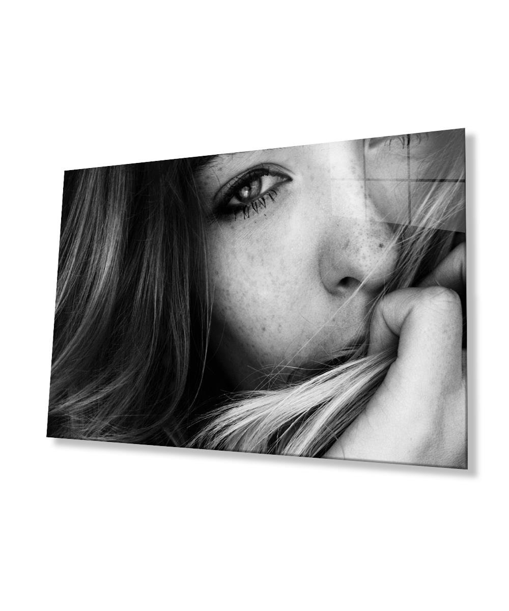 Siyah Beyaz İnsan Fotoğrafları Kadın Cam Tablo  4mm Dayanıklı Temperli Cam Black and White People Photos Woman Glass Wall Art