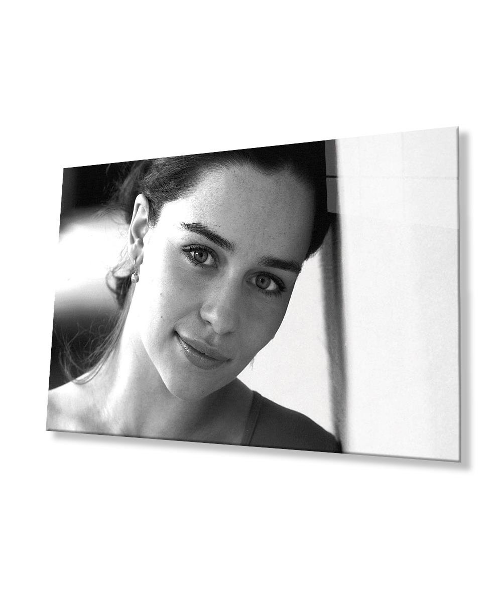 Siyah Beyaz İnsan Fotoğrafları Kadın Cam Tablo  4mm Dayanıklı Temperli Cam Black and White People Photos Woman Glass Wall Art