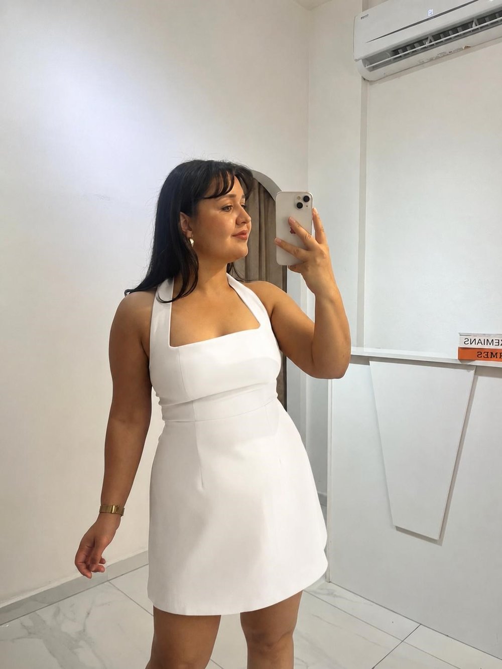 Halter Yaka Beyaz Mini Elbise