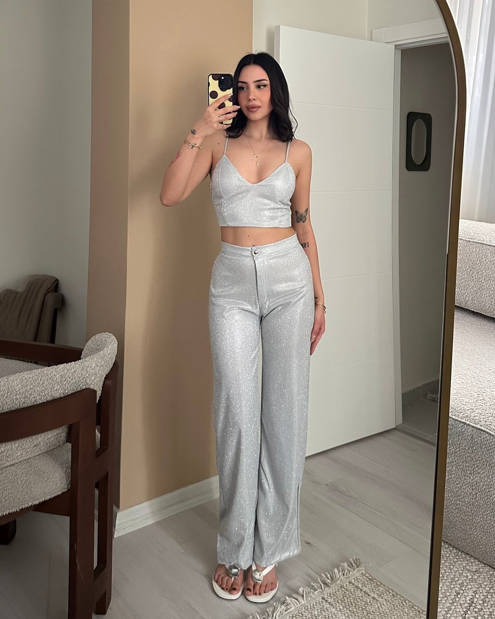 Gri Işıltılı Askılı Crop Top & Pantolon Takım