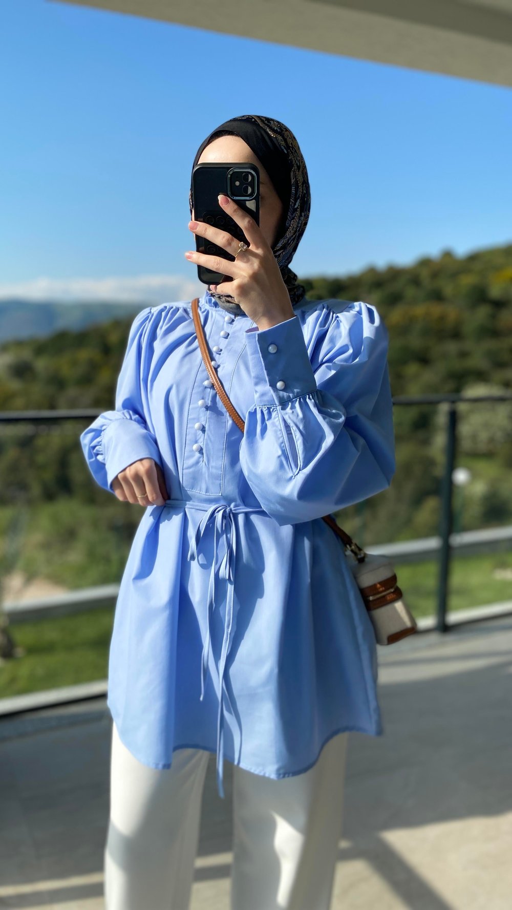 Birit Detaylı Mavi Gömlek