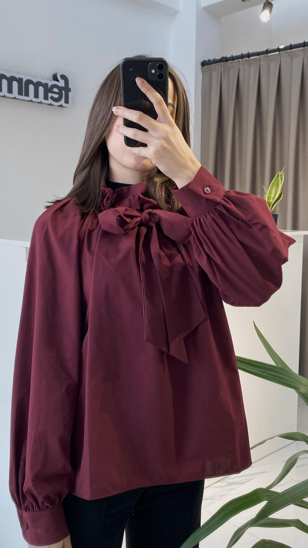 Bordo Yaka Detaylı Gömlek