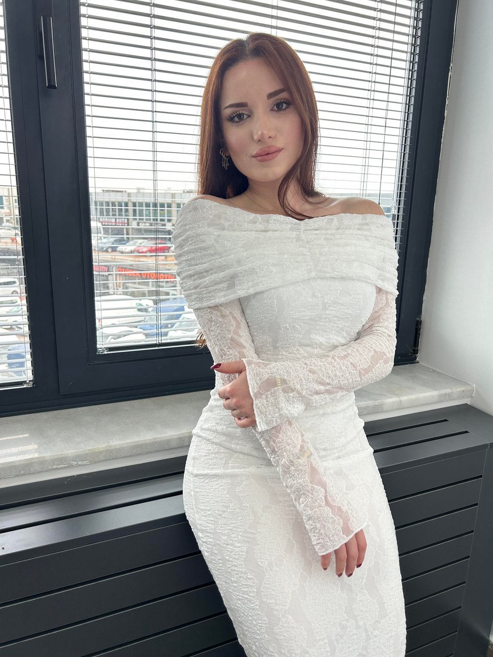 Kayık Yaka Dantel Elbise