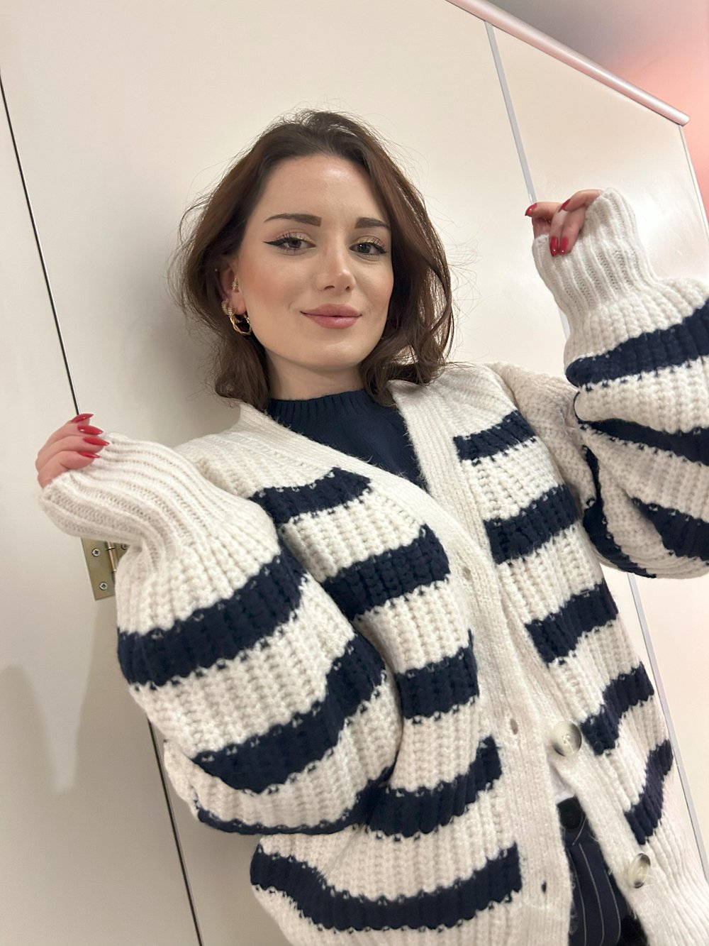 Krem Lacivert Çizgili Hırka