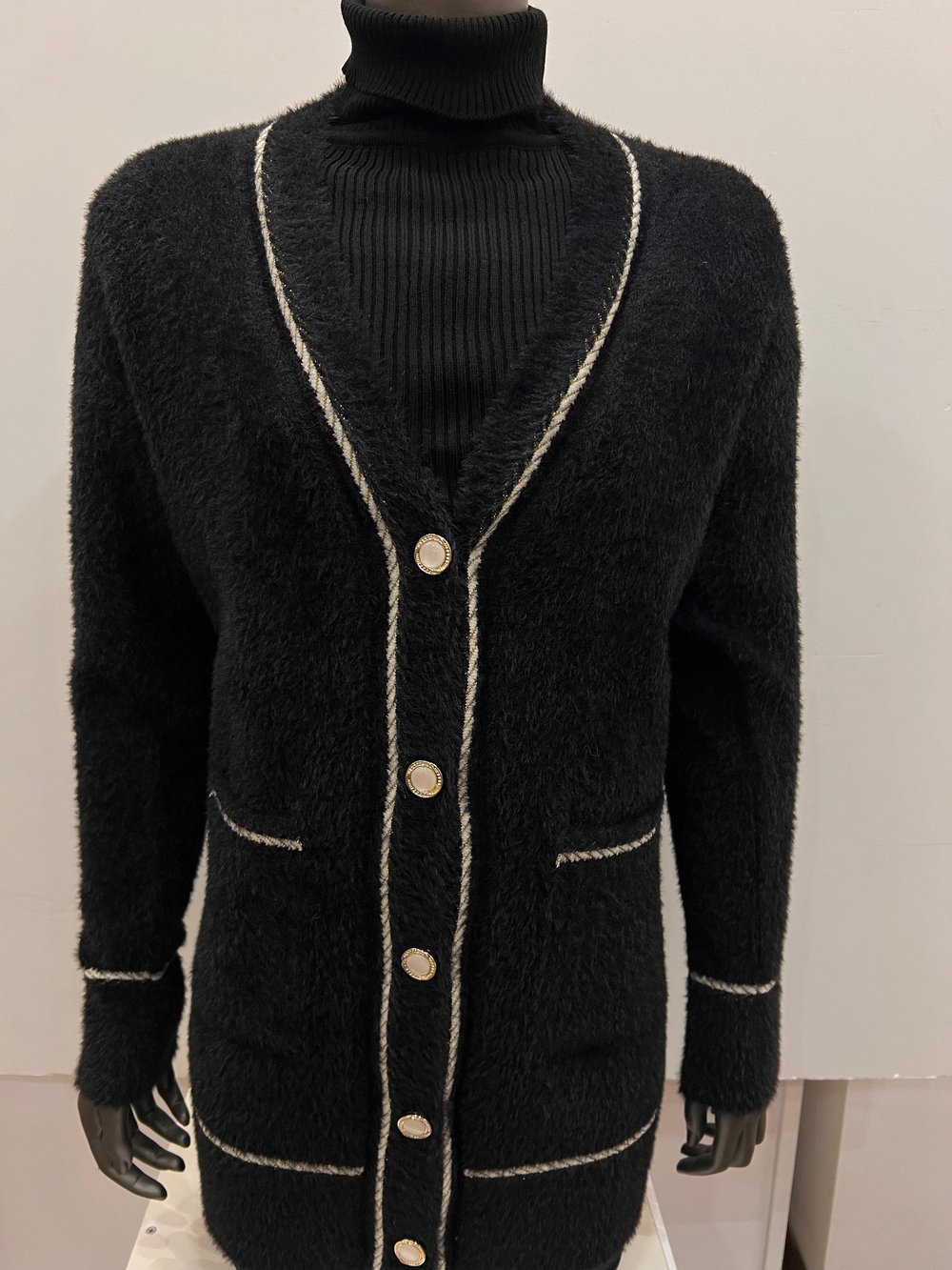 SİYAH ANGORA HIRKA