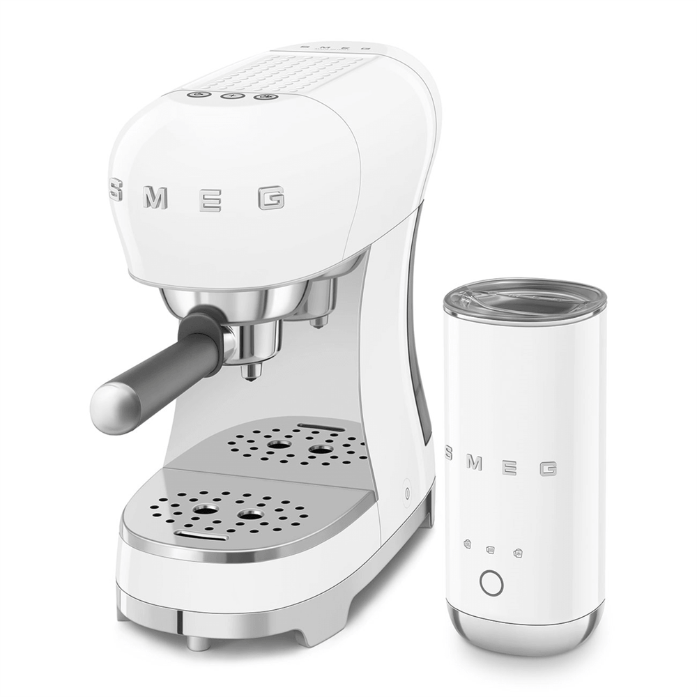 SMEG ECF12 Süt Köpürtücülü Espresso Makinesi – 15 Bar