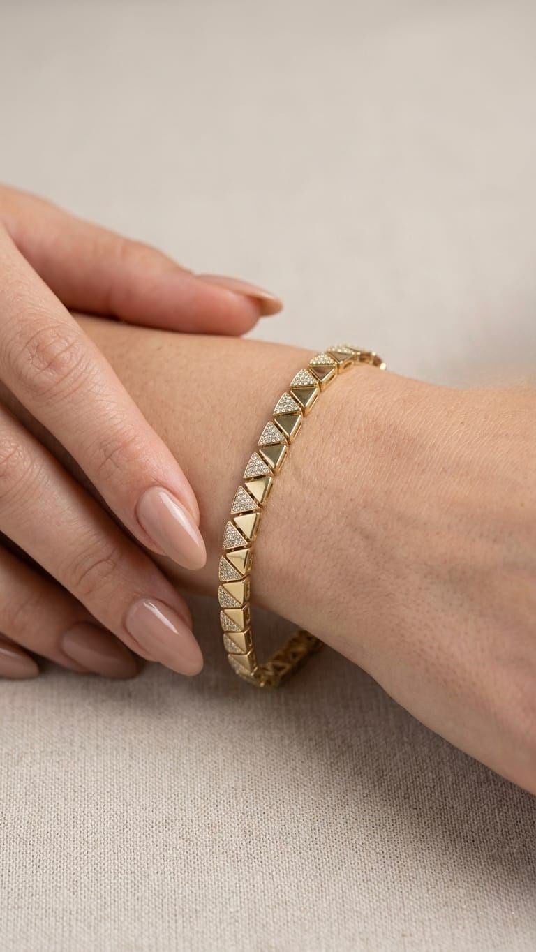 CM Jew 14K Gold Üçgen Model Zirkon Taşlı Çelik Bileklik