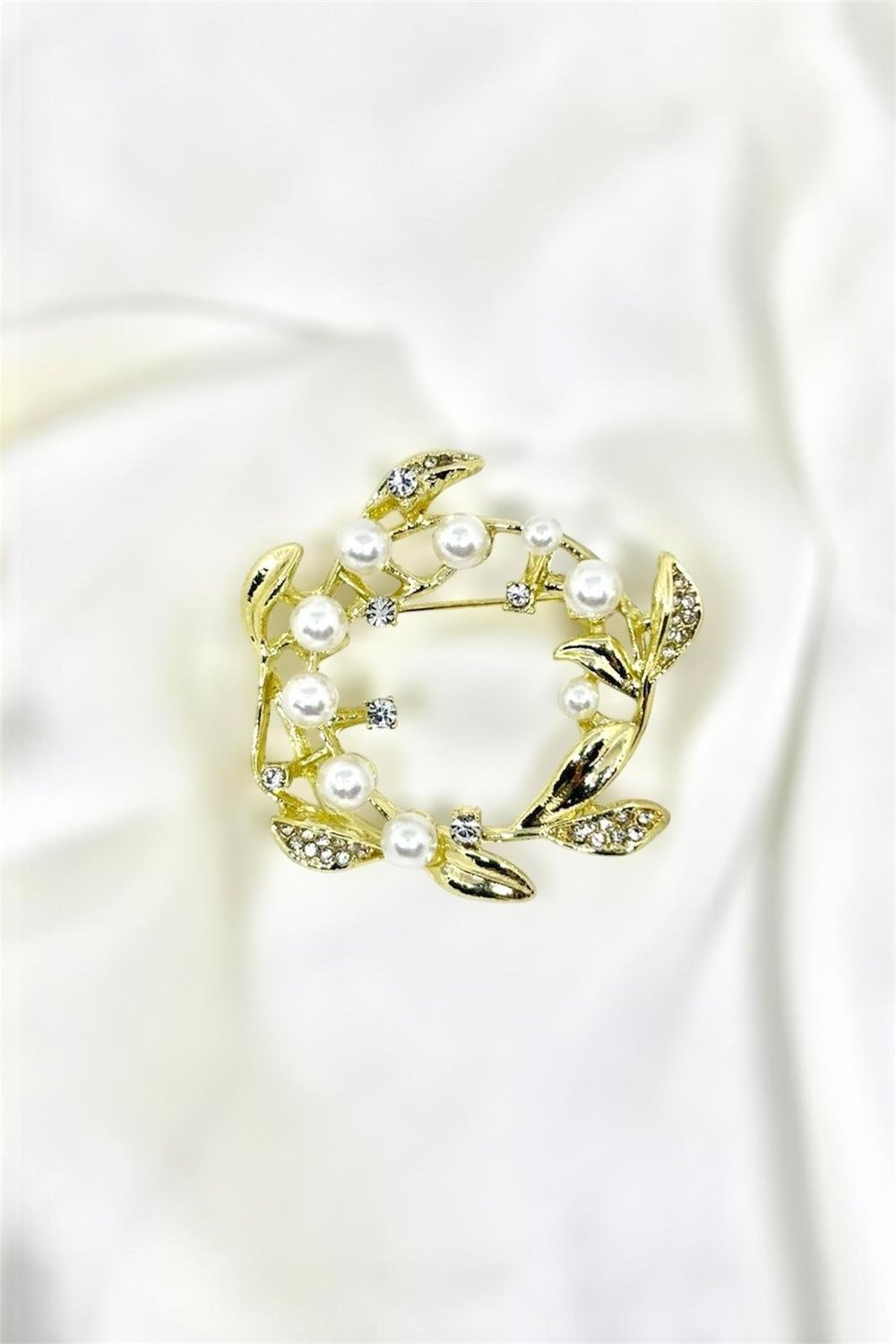 İnci Detaylı Çiçekli Çelenk Broş Yaka İğnesi
