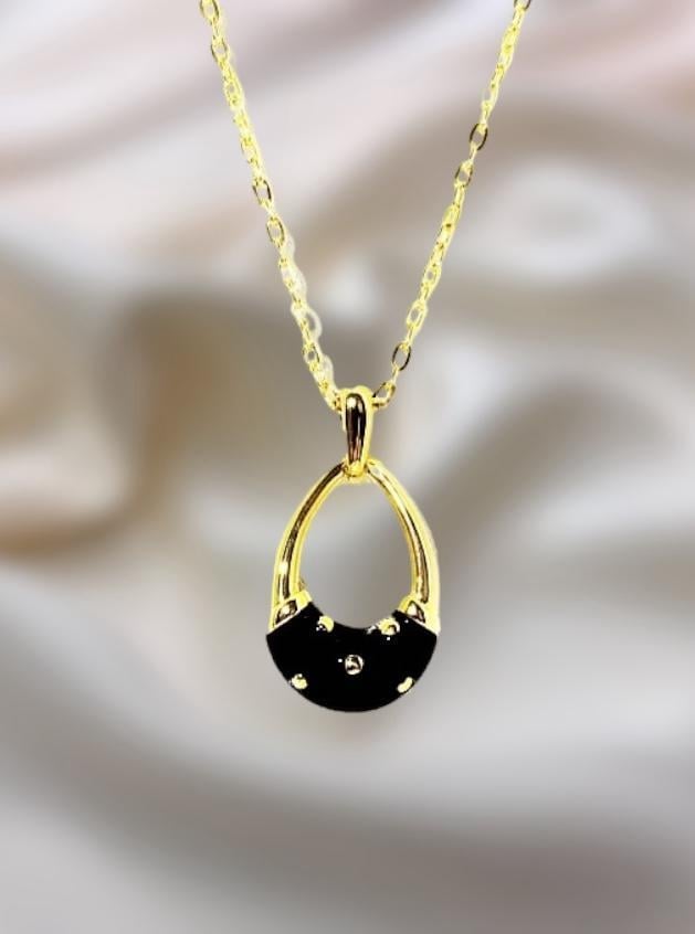 Siyah Mineli Kolye Altın Kaplama 50 cm.