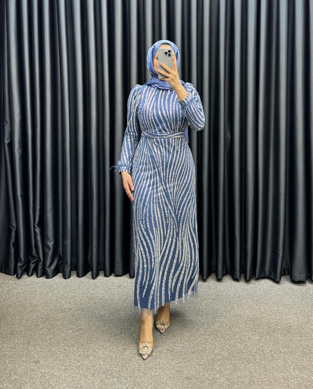 Diana Abiye Mavi