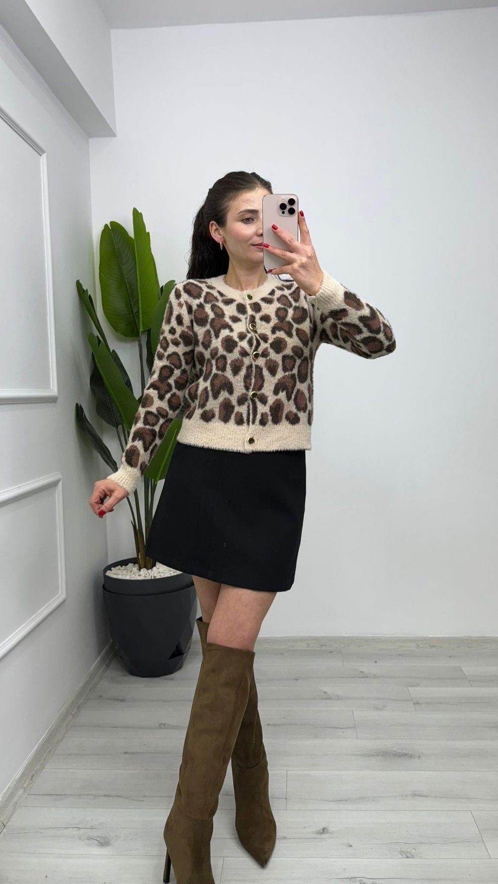 4360 Leopar Desenli Düğme Detaylı Hırka 
