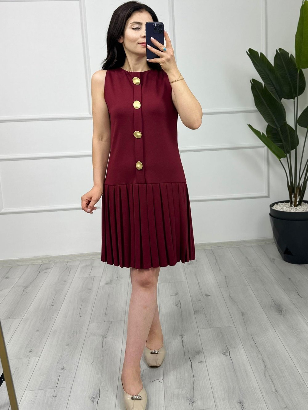 GOLD DÜĞME DETAYLI PİLELİ ÇELİK KUMAŞ ELBİSE