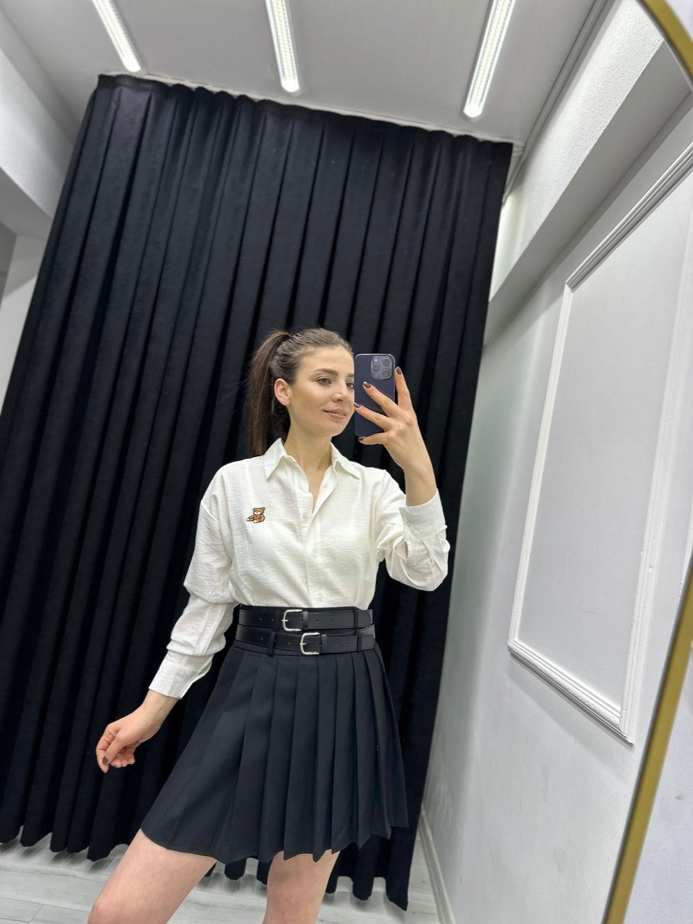 PİLELİ ÇİFT KEMERLİ DİZ ÜSTÜ KUMAŞ ETEK