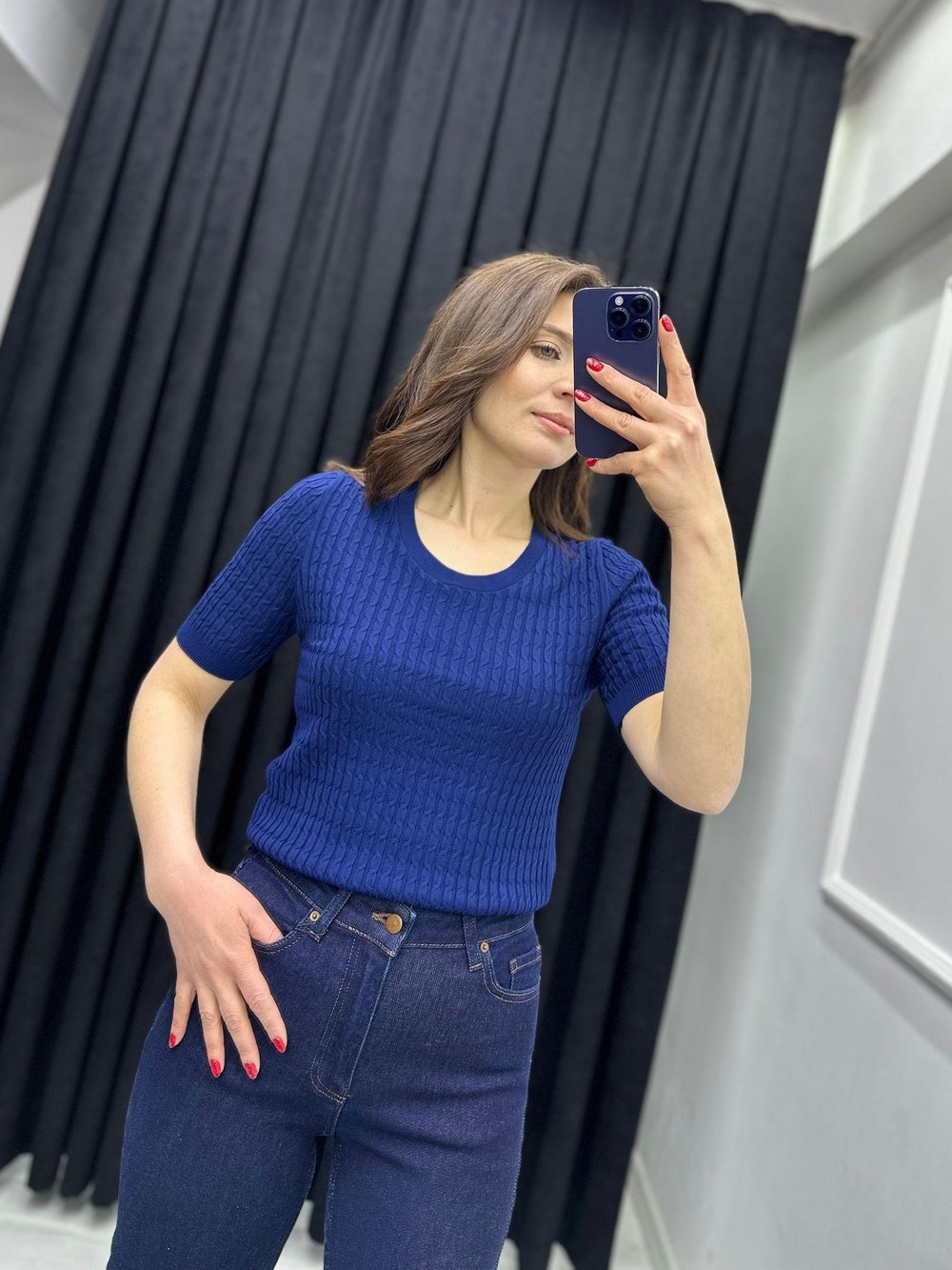U YAKA ÖRGÜ DETAYLI KISA KOLLU TRİKO BLUZ