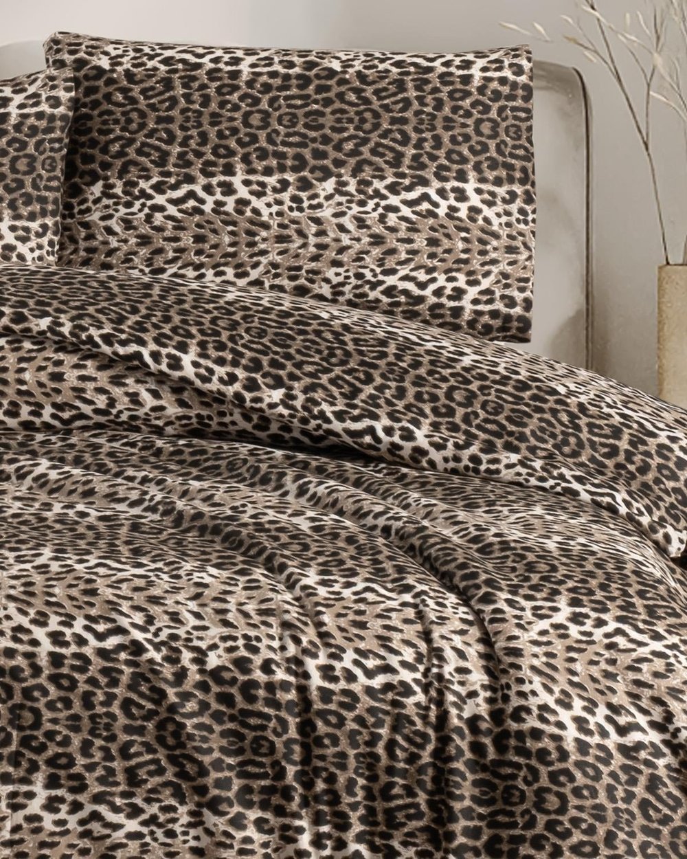 Leopar Desen Pamuklu Çift Kişilik Nevresim Takımı