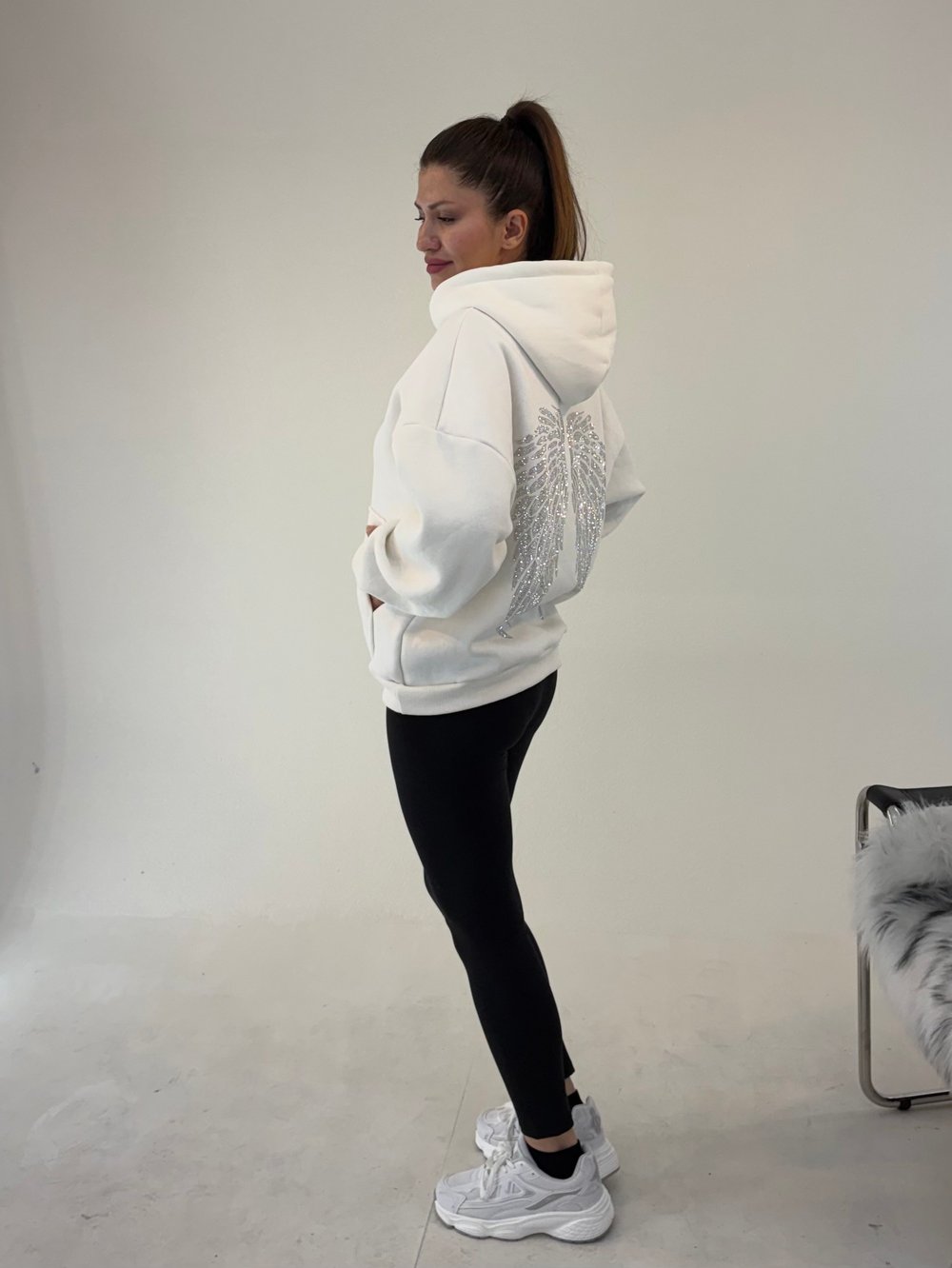 Beyaz Angel Taşlı Sweat
