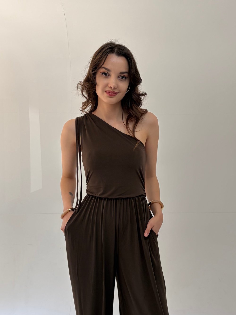 Kahve Tek Omuz Büzgülü Tulum
