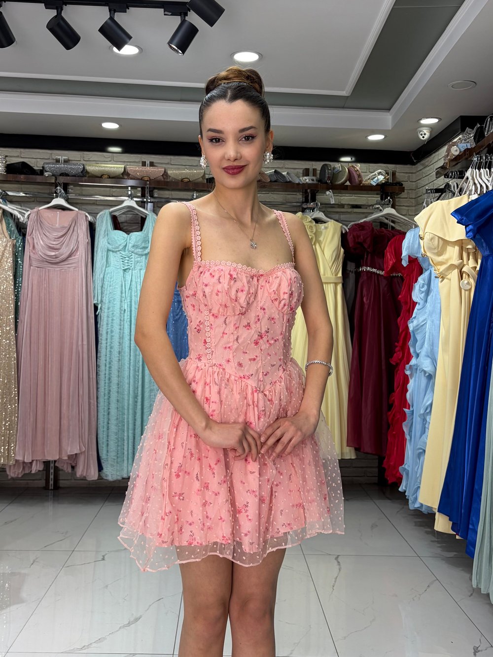 Pembe Çiçekli Pinterest Elbisesi