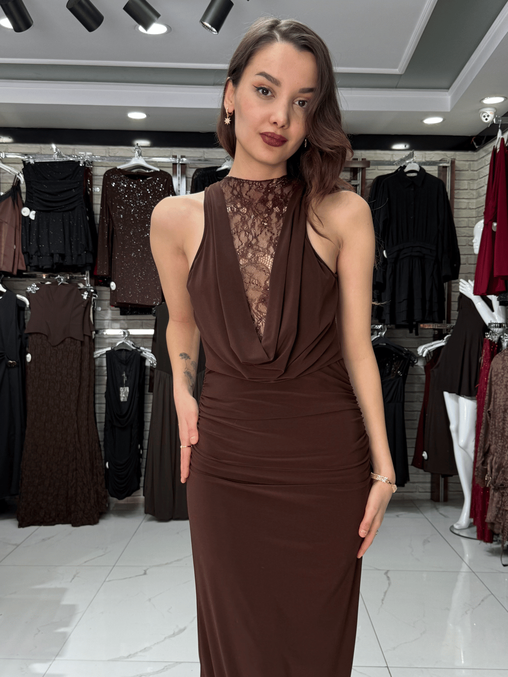 Sandy Kumaş Dantel Detay Acı Kahve Elbise