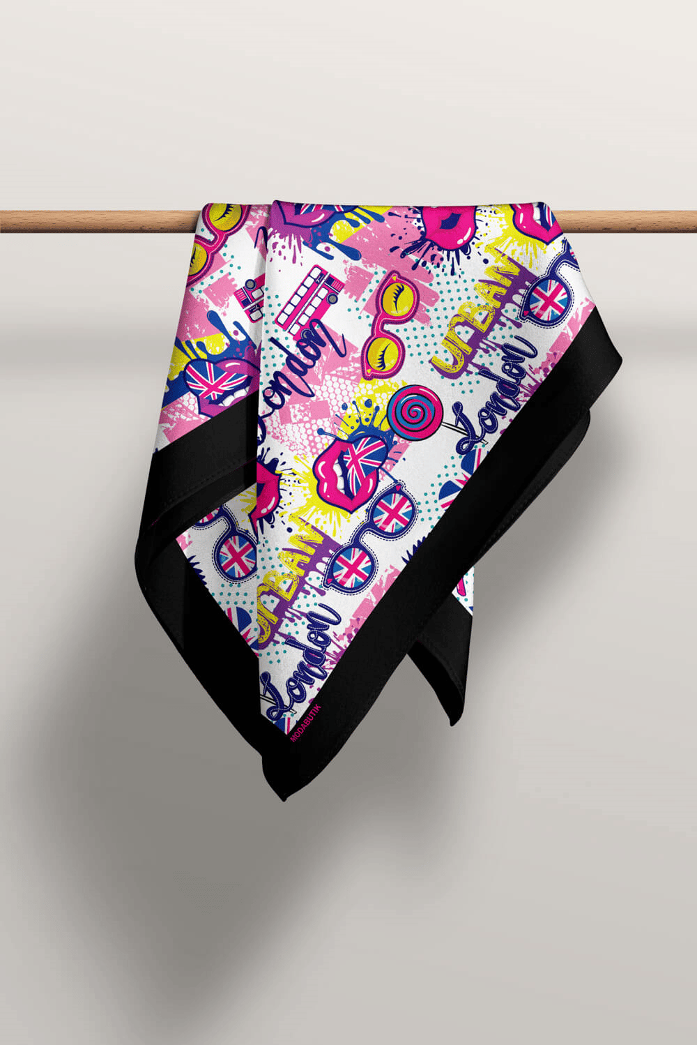 V28 Kadın Pembe Mavi London Desen Desenli 50x50 Bandana HYL DG0774-22