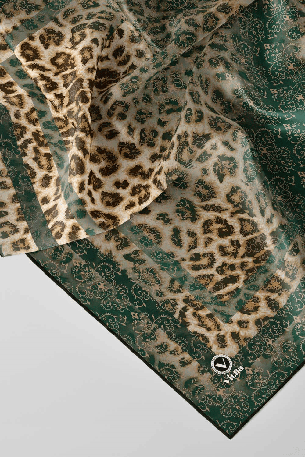 Twill Leopar Desenli Petrol Yeşili Renkli 90x90 Eşarp (İpek İçermez) Kenar Dikiş Şekli El Dikişli