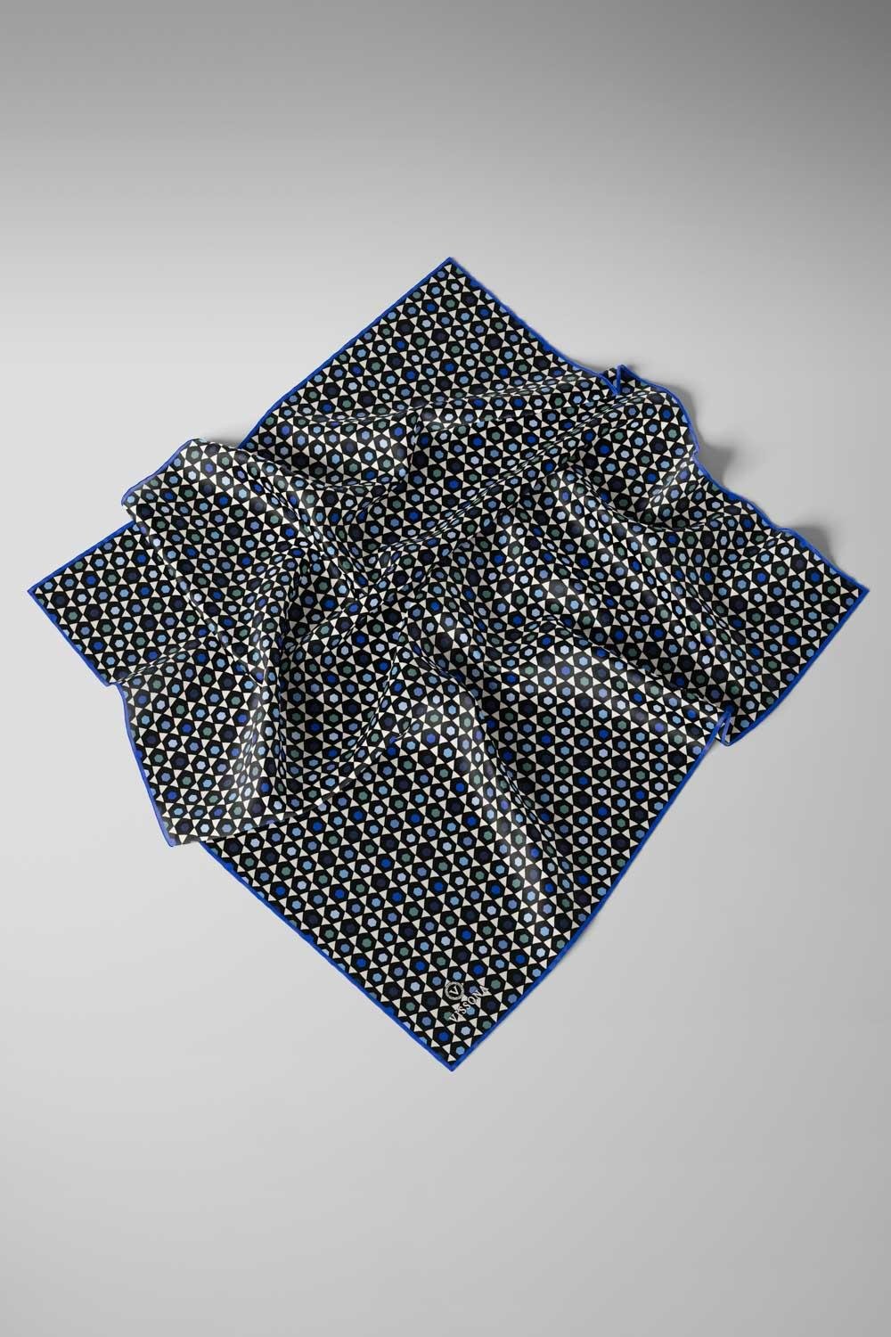 %100 Twill İpek Nokta Desenli Siyah - Saks Renkli 90x90 Eşarp Dikim Şekli : El Dikişi