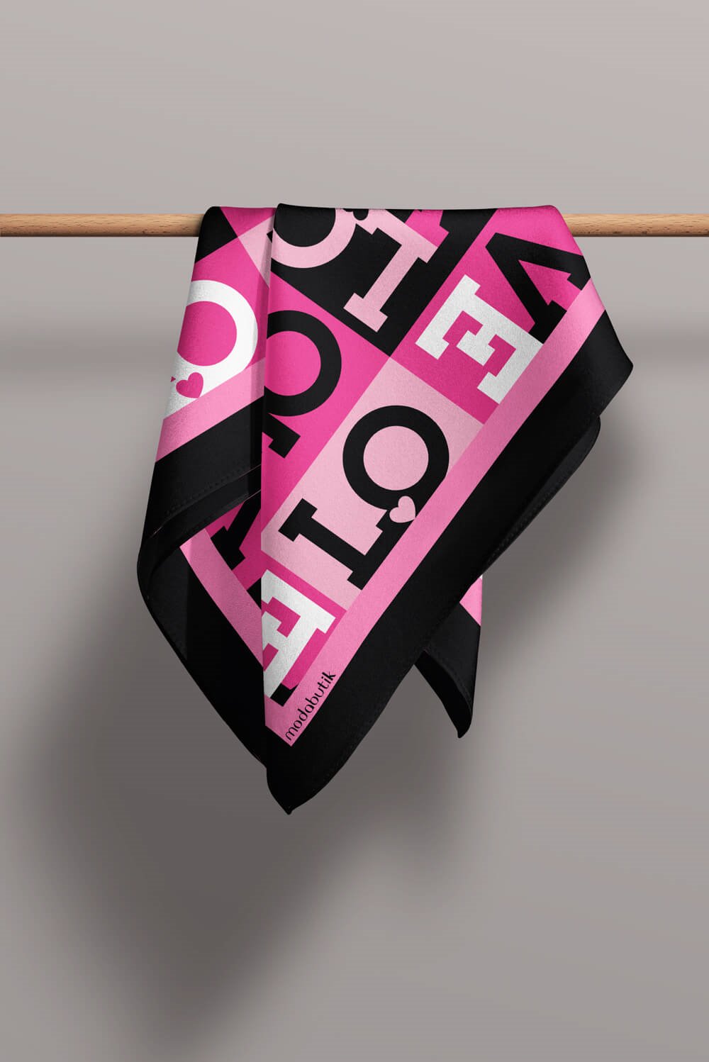 B87 Kadın Siyah Pembe Love Desenli 50x50 Bandana HYL DG0847-22