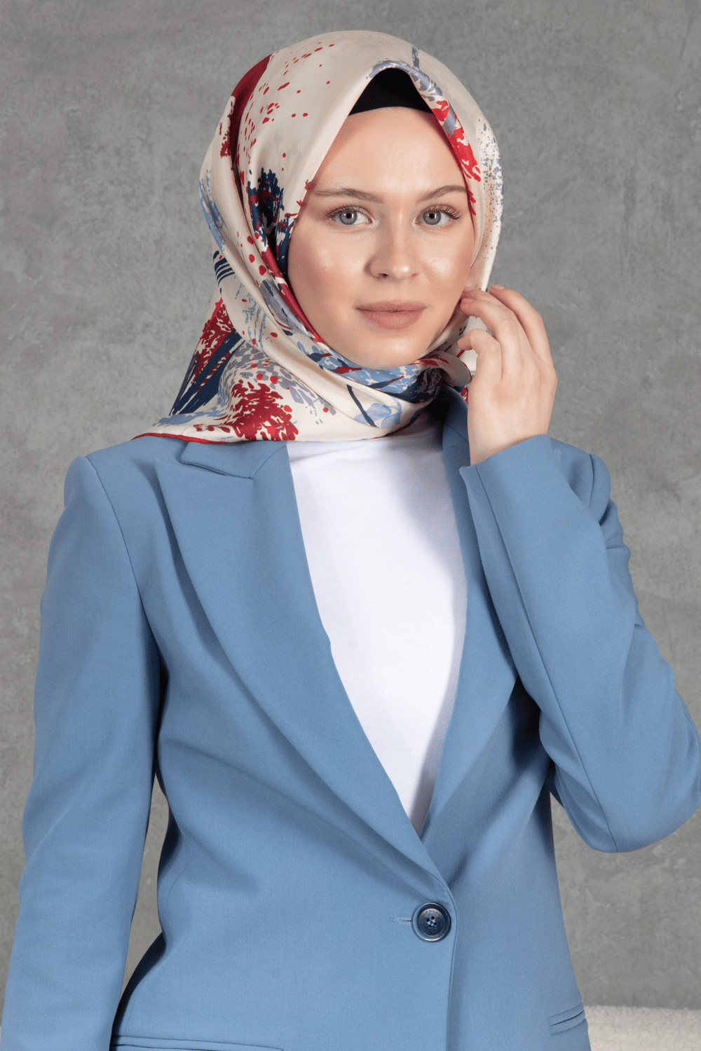 %100 Twill İpek Suluboya Çiçek Desenli Bordo - Lacivert Renkli 90x90 Eşarp Dikim Şekli : El Dikişi