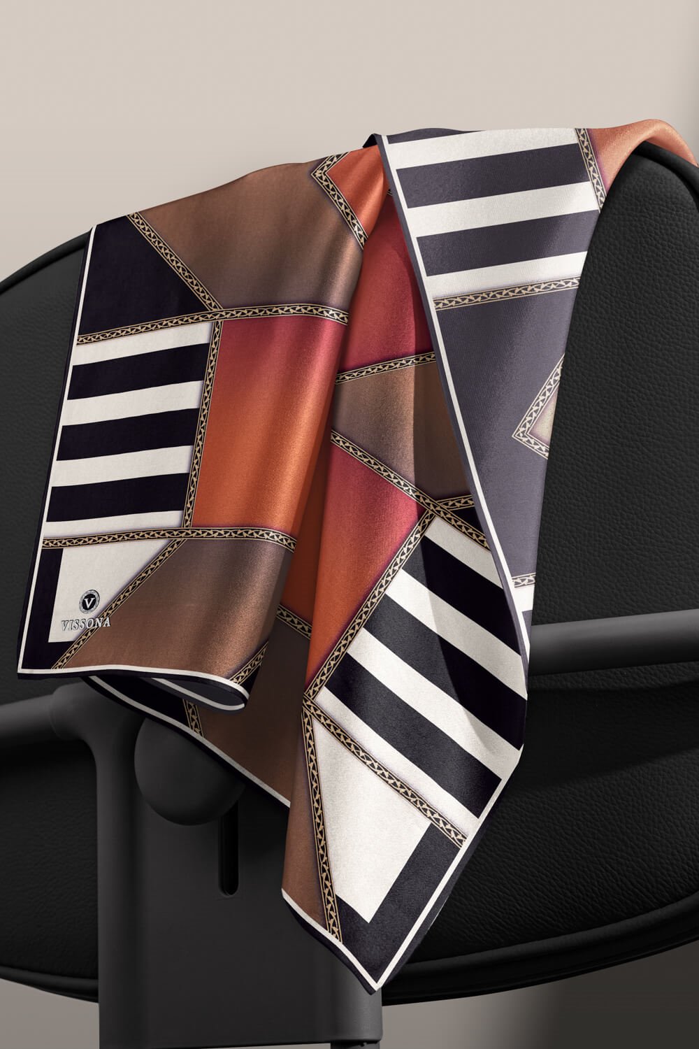 %100 Twill İpek Geometrik Desenli Taba - Vizon Renkli 90x90 Eşarp Dikim Şekli : El Dikişi