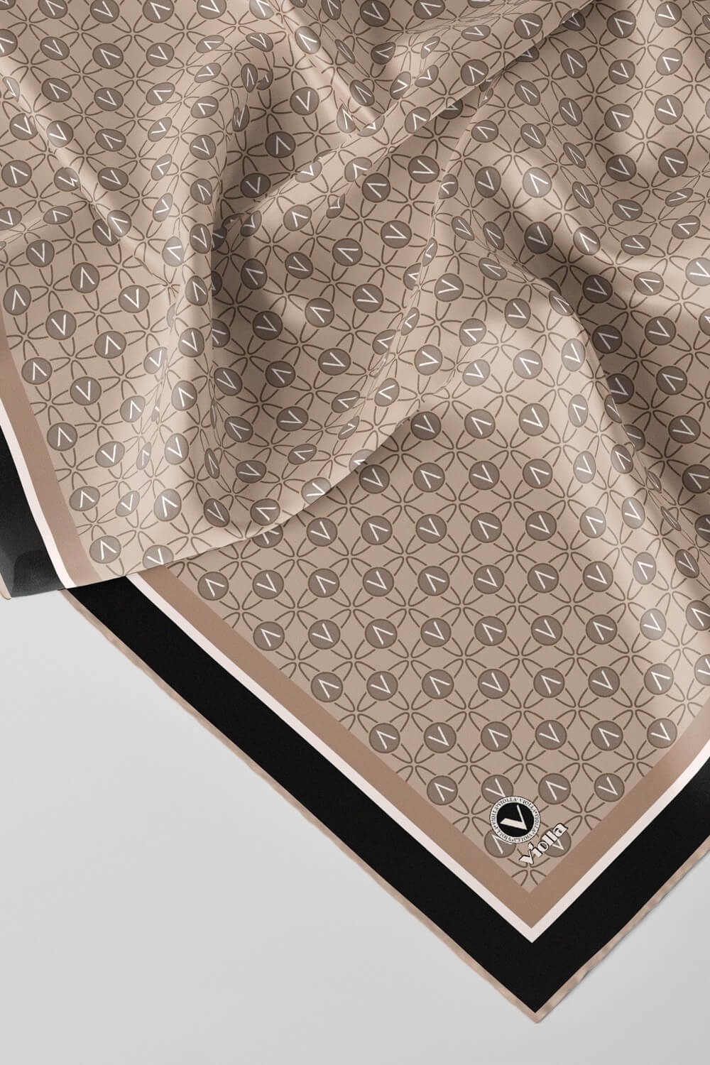 Twill V Desenli Vizon Renkli 90x90 Eşarp (İpek İçermez) Dikim Şekli : El Dikişi Kenar Dikiş Şekli El Dikişli