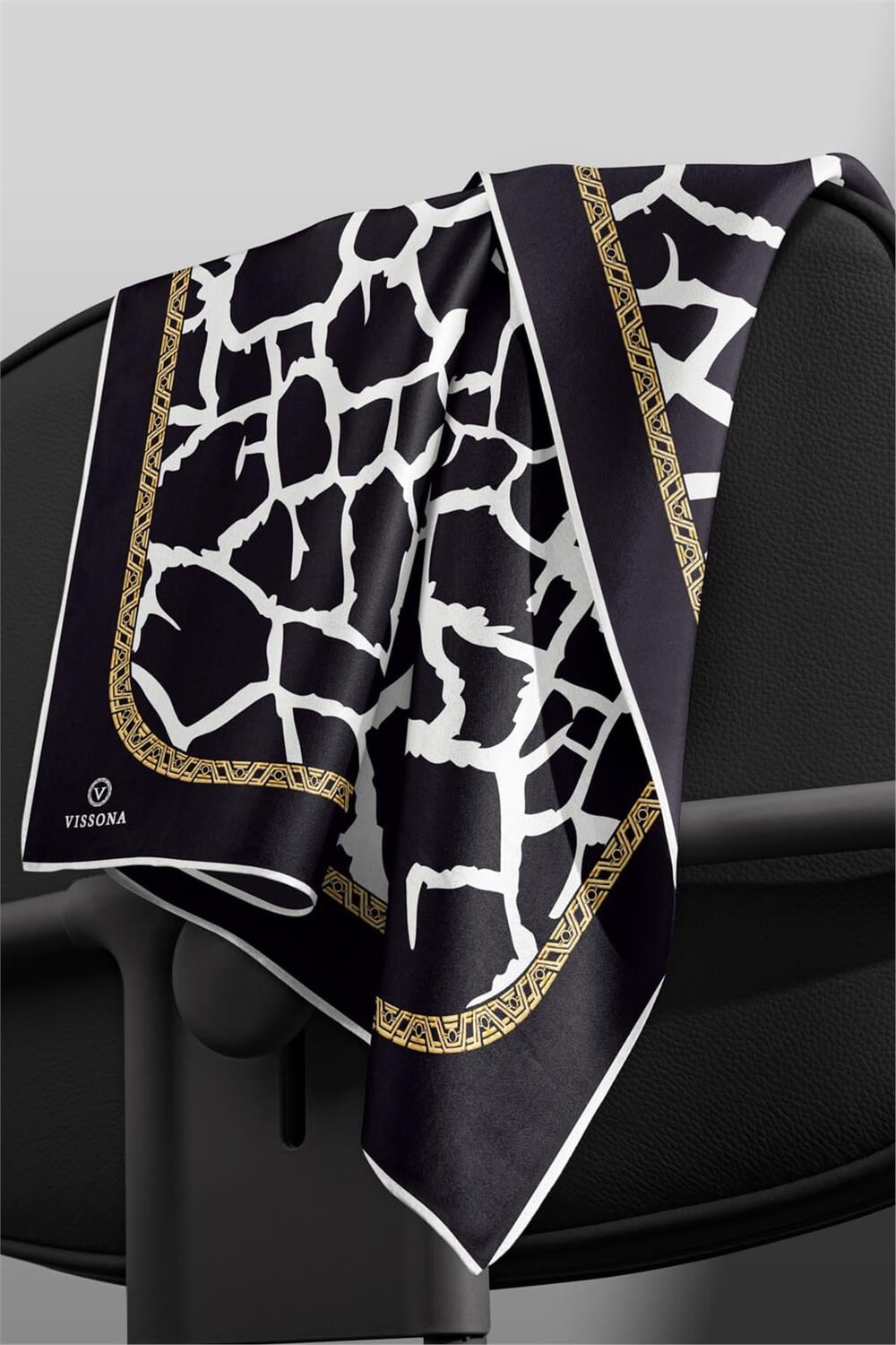 %100 Twill Taş Desenli Siyah - Krem Renkli 90x90 Eşarp Dikim Şekli: El Dikişi