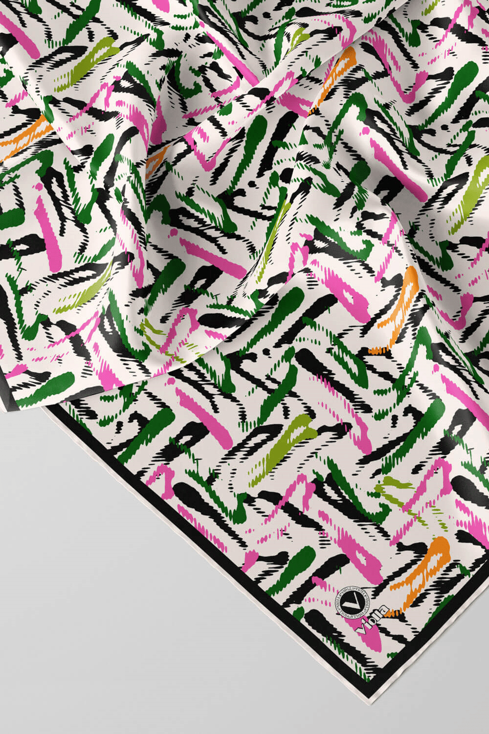 Twill Geometrik Desenli Pembe - Zümrüt Yeşili Renkli 90x90 Eşarp (İpek İçermez) Dikim Şekli : El Dikişi