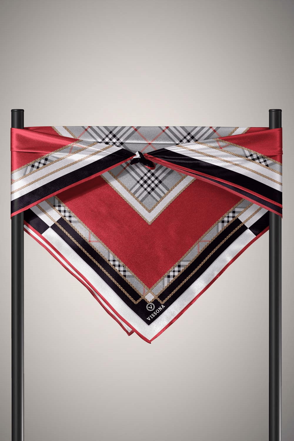 % 57 İPEK % 43 VİSKON Twill İpek Ekose Desenli Bordo Renkli 90x90 Eşarp Dikim Şekli : El Dikişi