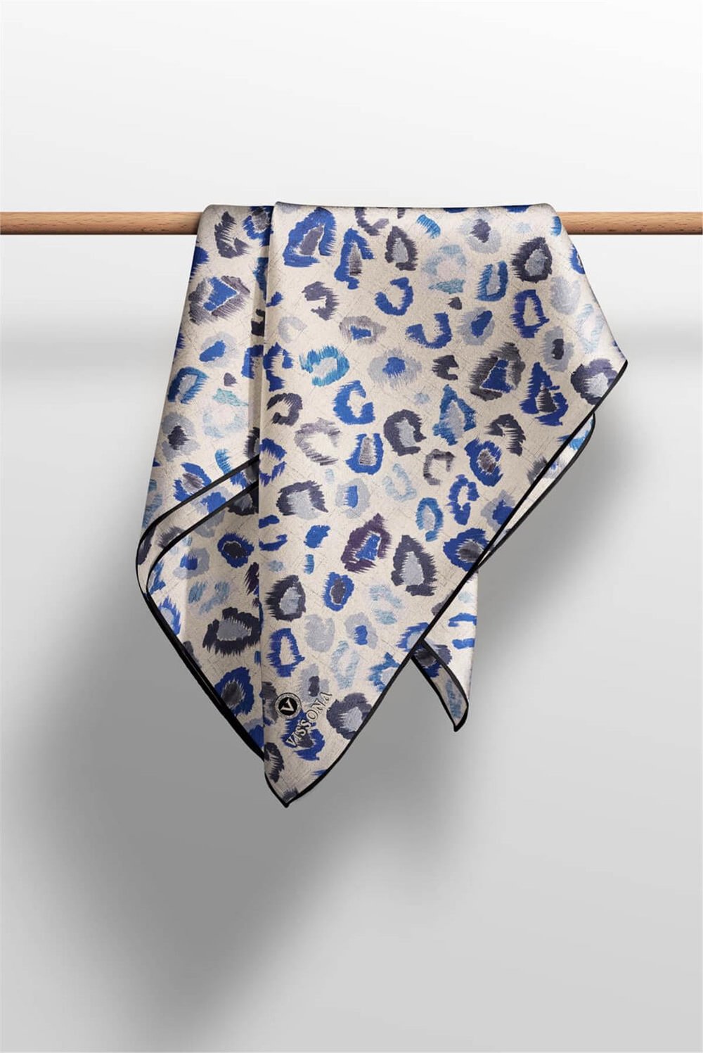 %100 Twill İpek Renkli Leopari Desenli Saks - Gri Renkli 90x90 Eşarp Kenar Dikiş Şekli El Dikişli