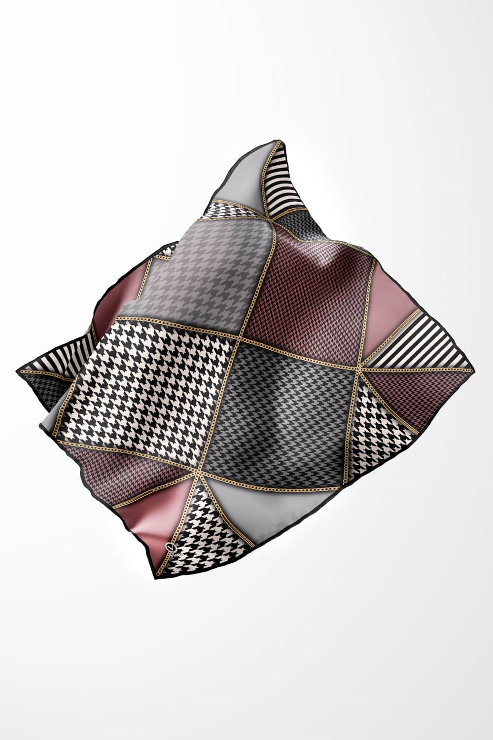 Twil Geometrik Ve Kazayak Desenli Pudra - Gri Renkli 90x90 Eşarp (İpek İçermez) Dikim Şekli : El Dikişi