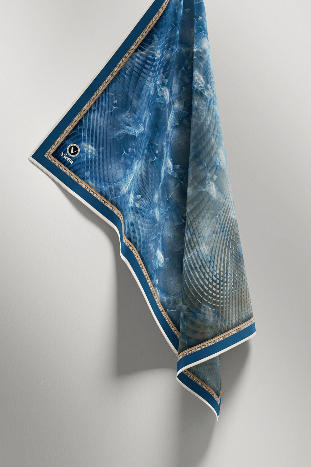 Twill Batik Desenli İndigo Renkli 90x90 Eşarp (İpek İçermez) Kenar Dikiş Şekli El Dikişli