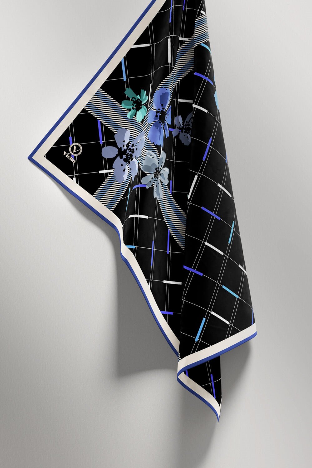 Twill Papatya Desenli Saks Renkli 90x90 Eşarp (İpek İçermez) Kenar Dikiş Şekli El Dikişli