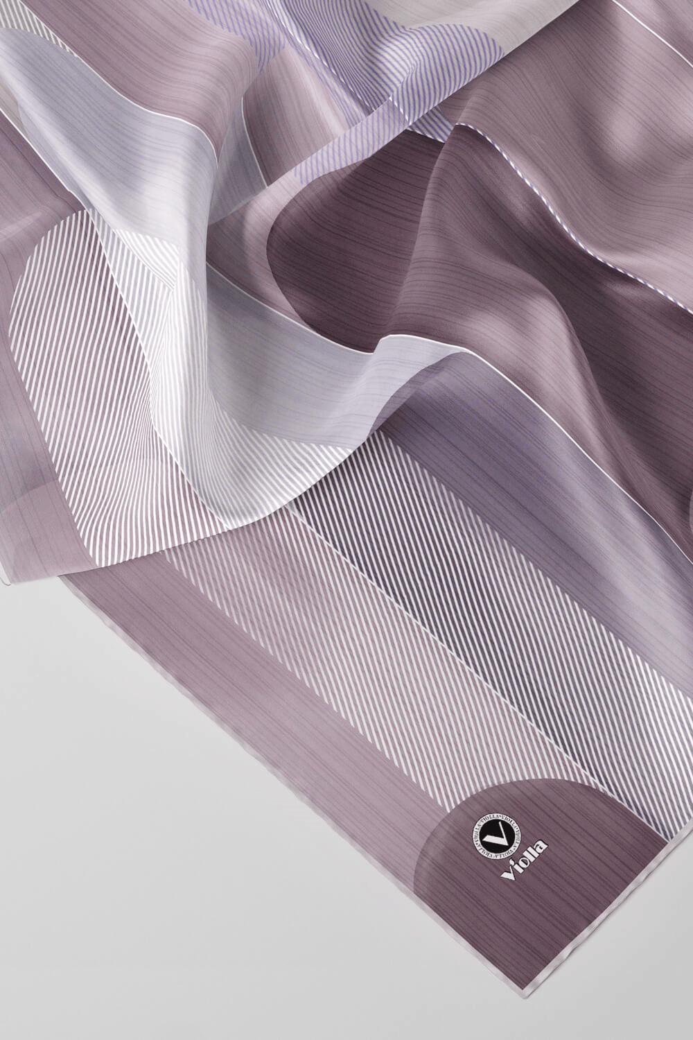 Twill Geometrik Desenli Lila Renkli 90x90 Eşarp (İpek İçermez) Kenar Dikiş Şekli El Dikişli