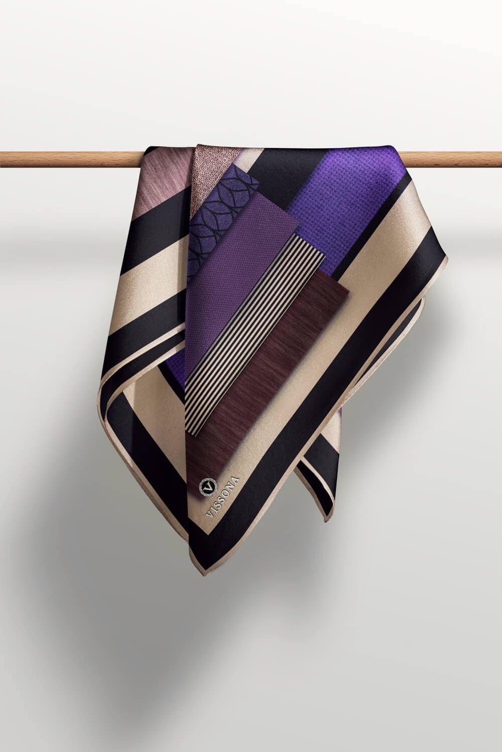 %100 Twill İpek Geometrik Desenli Mor - Siyah Renkli 90x90 Eşarp Dikim Şekli : El Dikişi