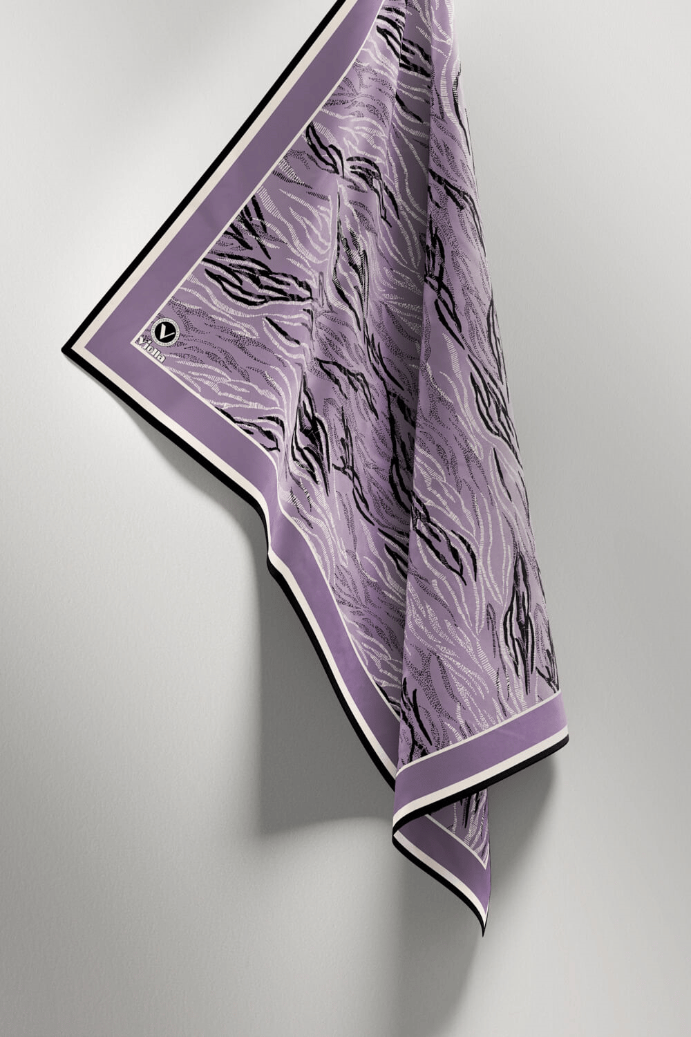 Twill Soyut Çizgi Desenli Lila Renkli 90x90 Eşarp (İpek İçermez) Kenar Dikiş Şekli El Dikişli