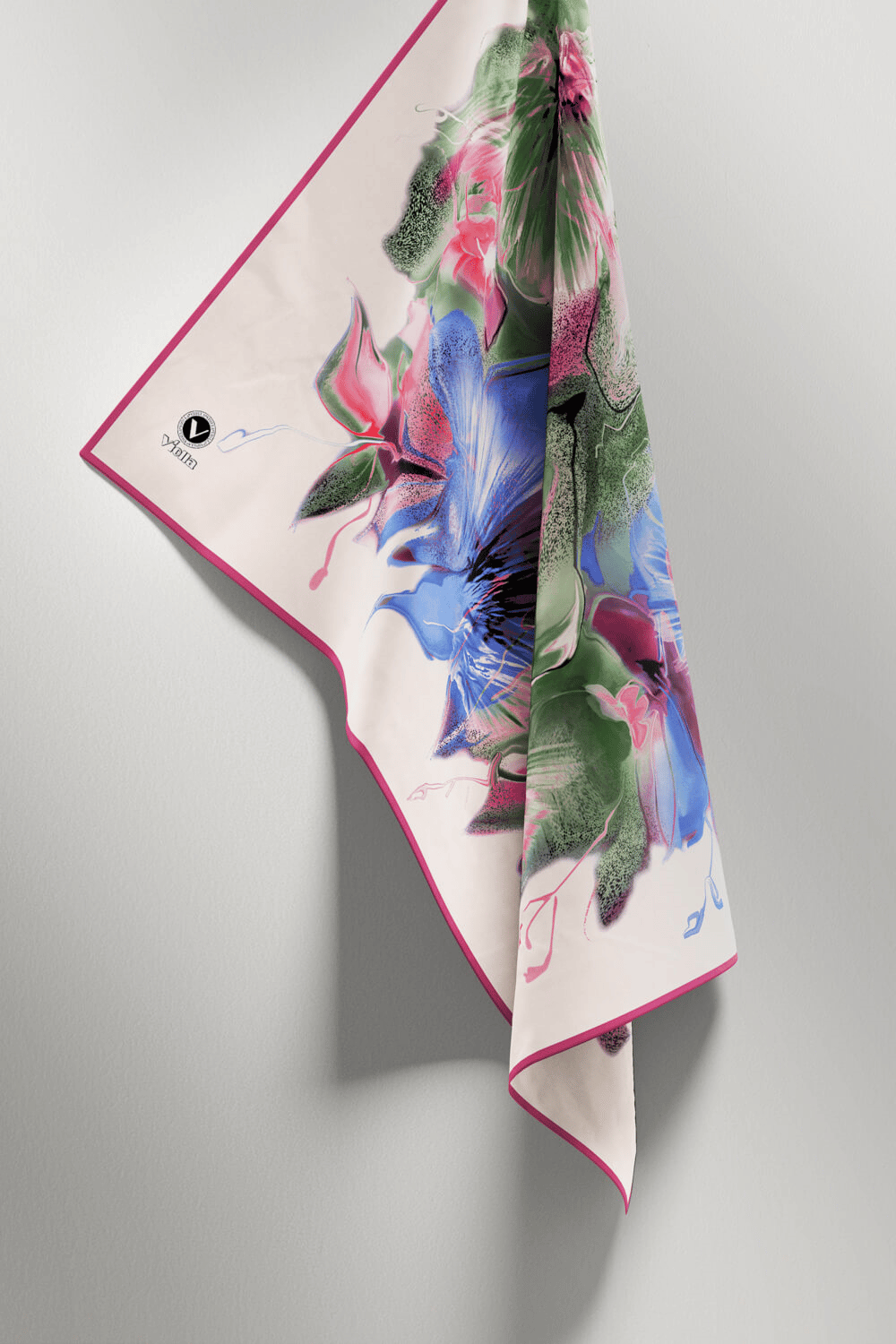 Twill Çiçek Desenli Pembe - Saks Renkli 90x90 Eşarp (İpek İçermez) Kenar Dikiş Şekli El Dikişli