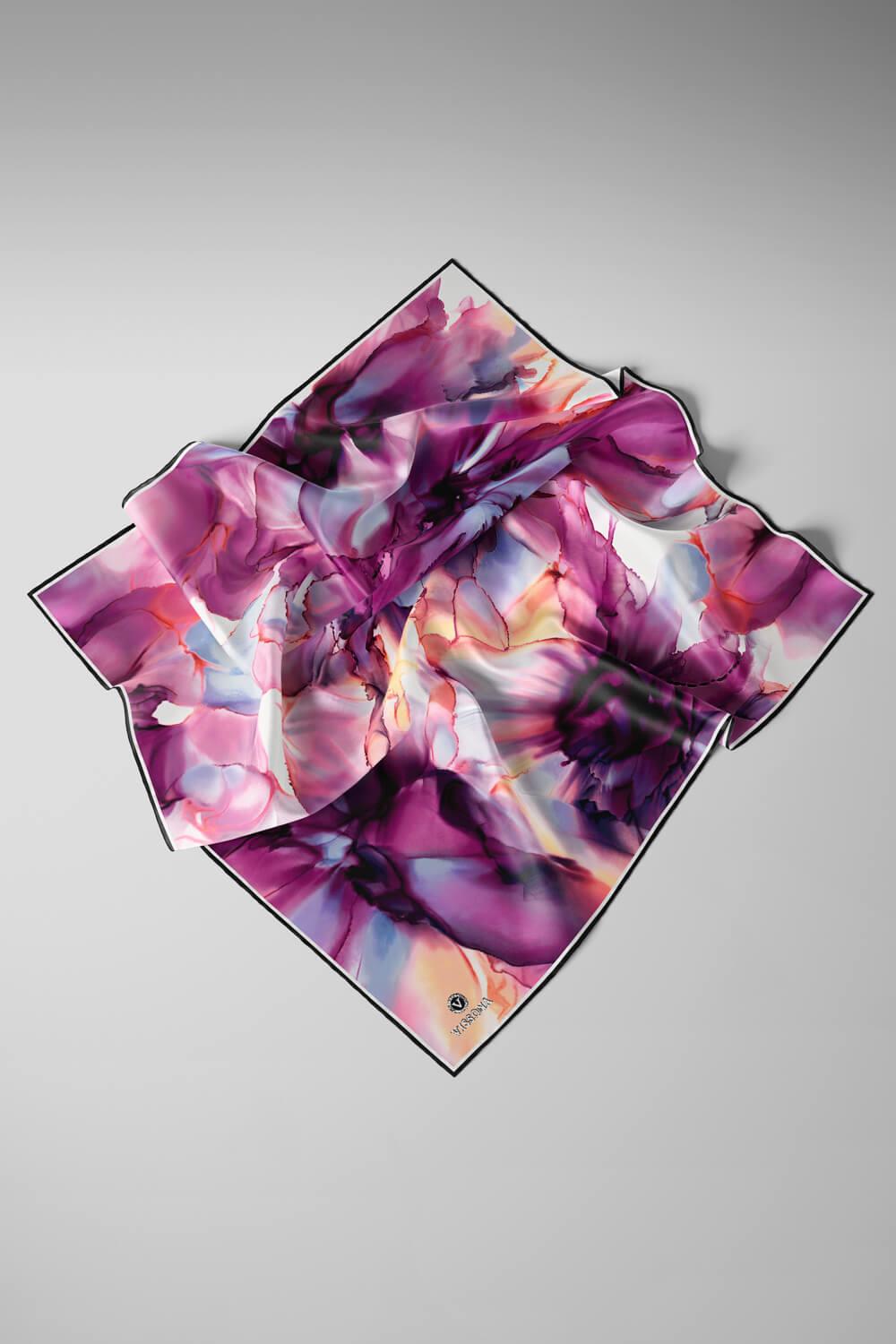%100 Twill İpek Batik Çiçek Desenli Mürdüm - İndigol Renkli 90x90 Eşarp Kenar Dikiş Şekli El Dikişli