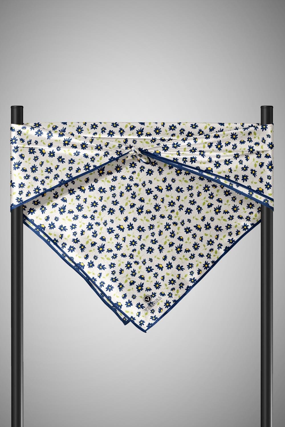 %100 Twill İpek Papatya Desenli Krem - Lacivert Renkli 90x90 Eşarp Dikim Şekli : El Dikişi