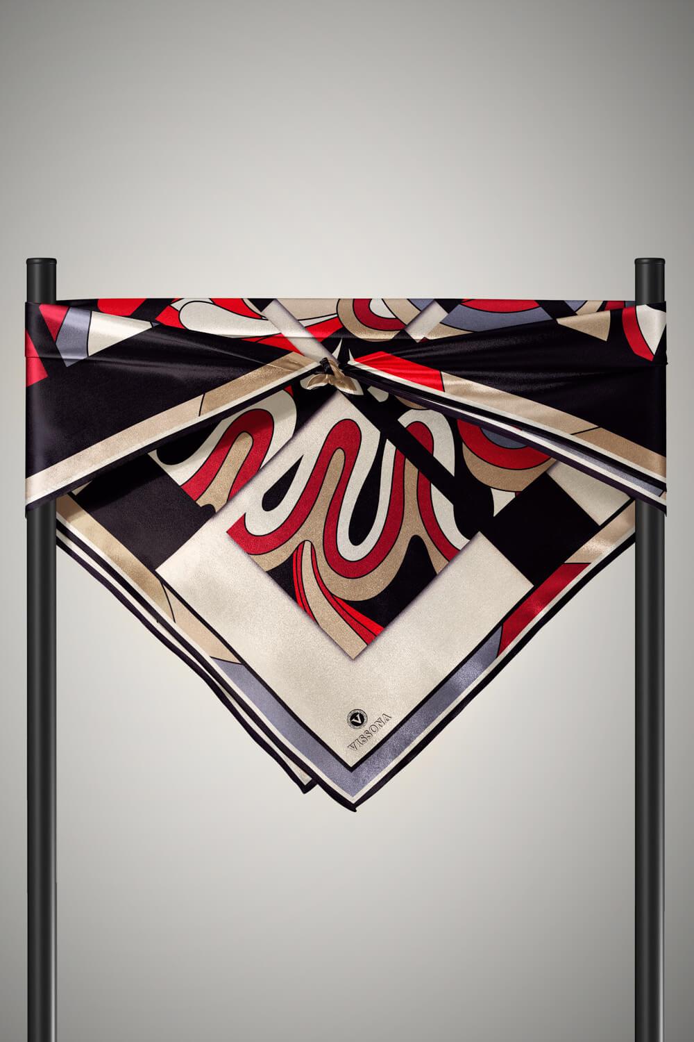 100% Twill İpek Geometrik Desenli Bej - Kırmızı Renkli 90x90 Dikim Şekli : El Dikişi Eşarp