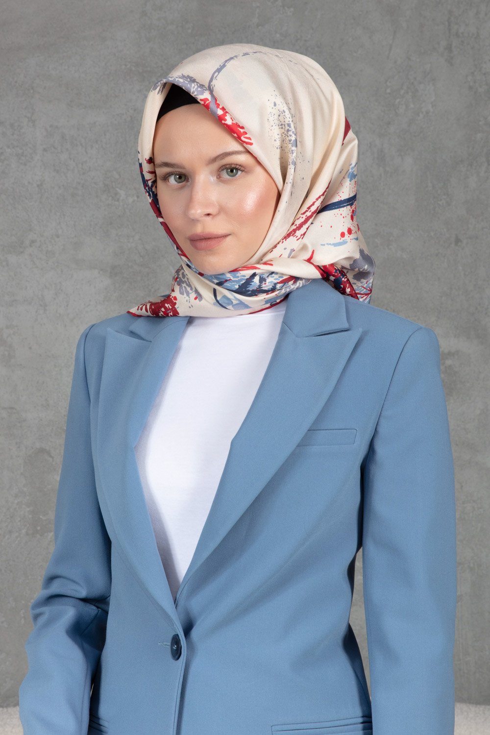 %100 Twill İpek Suluboya Çiçek Desenli Bordo - Lacivert Renkli 90x90 Eşarp Dikim Şekli : El Dikişi