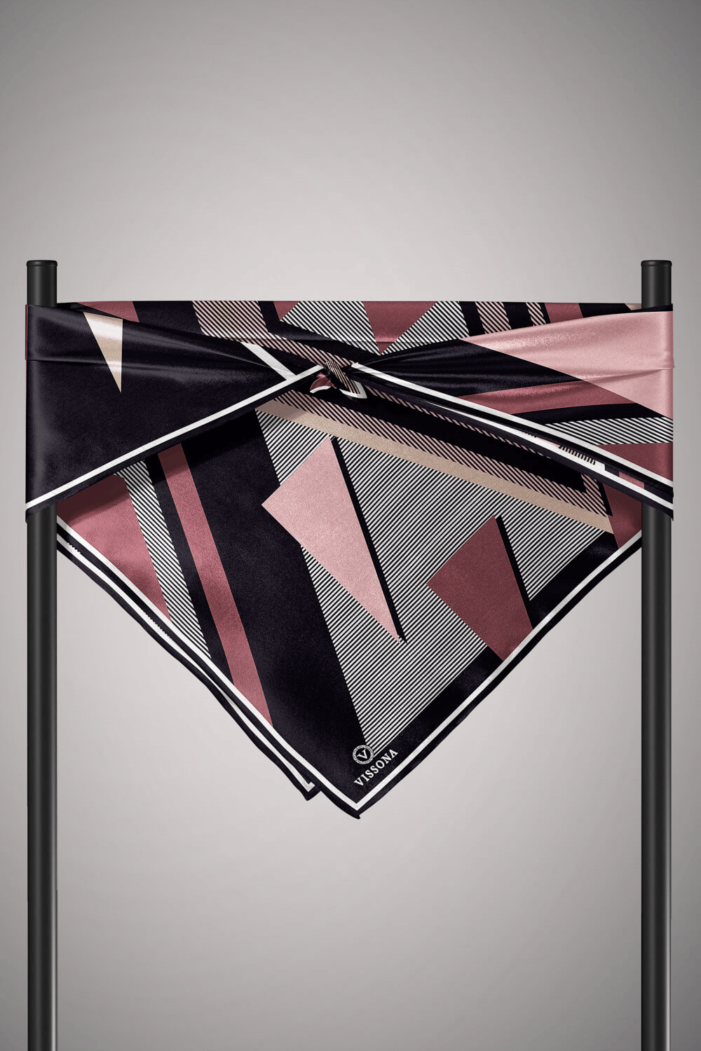 %100 Twill İpek Geometrik Desenli Pudra - Siyah Renkli 90x90 Eşarp Dikim Şekli : El Dikişi