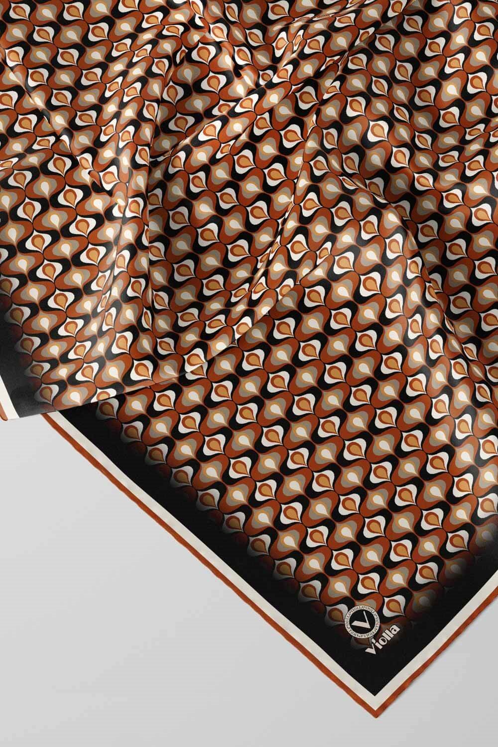 Twill Çıtır Desenli Taba Renkli 90x90 Eşarp (İpek İçermez) Kenar Dikiş Şekli El Dikişli